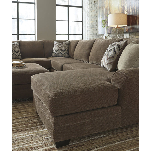 Justyna sectional store