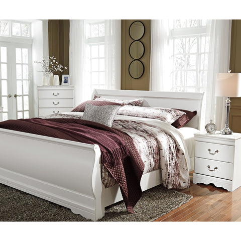 Anarasia White Sleigh Bedroom Set - bellafurnituretv