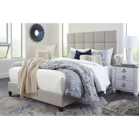 Dolante Beige Square Tufted Queen Upholstered Bed - bellafurnituretv